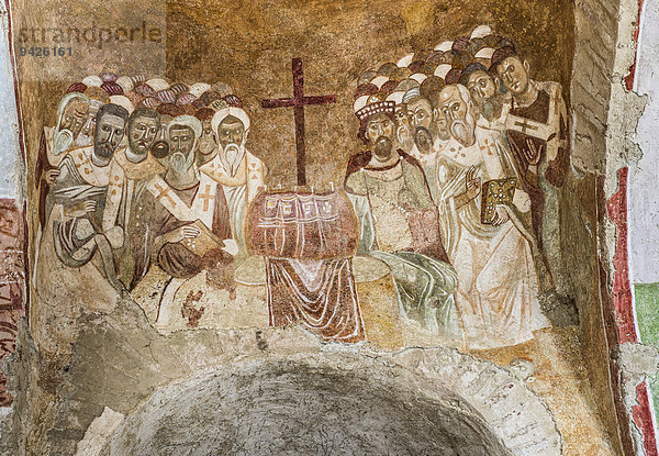 Erstes Konzil von Nicäa  Kaiser Konstantin I. im Jahre 325  byzantinisches Fresko in der Basilika St. Nikolaus  Myra  Demre  Antalya  Türkei