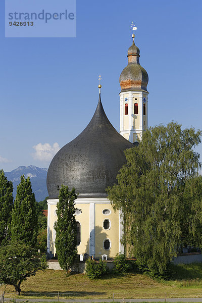 Kirche St. Johann Baptist und Heiligkreuz  Westerndorf  Stadt Rosenheim  Oberbayern  Bayern  Deutschland