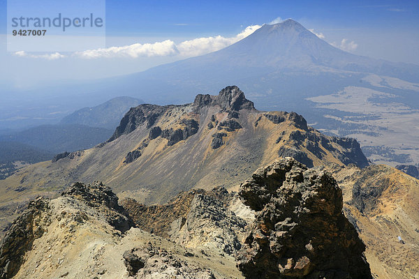 Berglandschaft vom Iztaccíhuatl aus  Nationalpark Iztaccíhuatl-Popocatépetl  Puebla  Mexiko