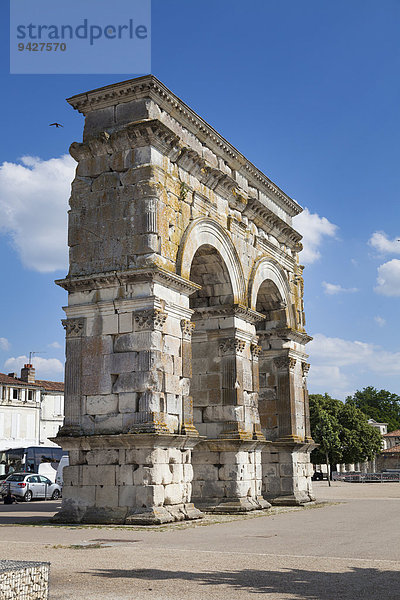 Der römische Triumphbogen des Germanicus  Saintes  Poitou-Charentes  Frankreich