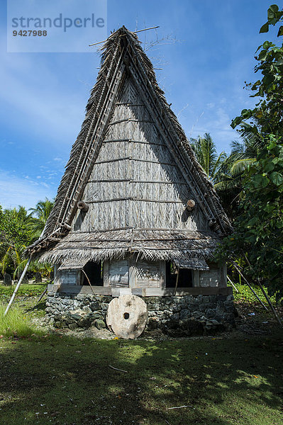 Traditionelle Strohhütte  Insel Yap  Westkarolinen  Mikronesien