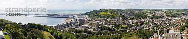 Panoramablick auf die Stadtteile Clarendon und Tower Hamlets  Dover  Kent  England  Großbritannien