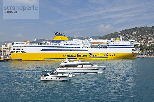 Korsika-Fähre  Hafen  Nizza  Département Alpes-Maritimes  Provence-Alpes-Côte d?Azur  Frankreich