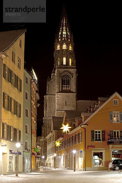 Konstanzer Münster zur Weihnachtszeit  Konstanz  Baden-Württemberg  Deutschland  Europa