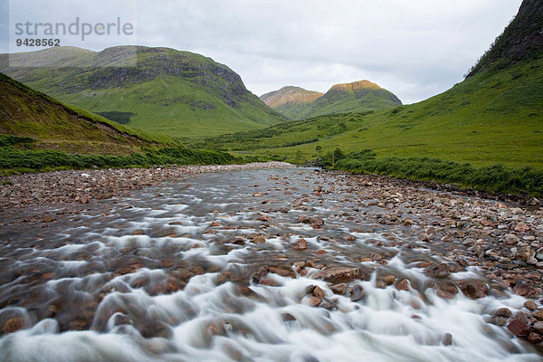 Der River Etive im Glen Etive im Glen Coe in den schottischen Highlands  Schottland  Großbritannien  Europa