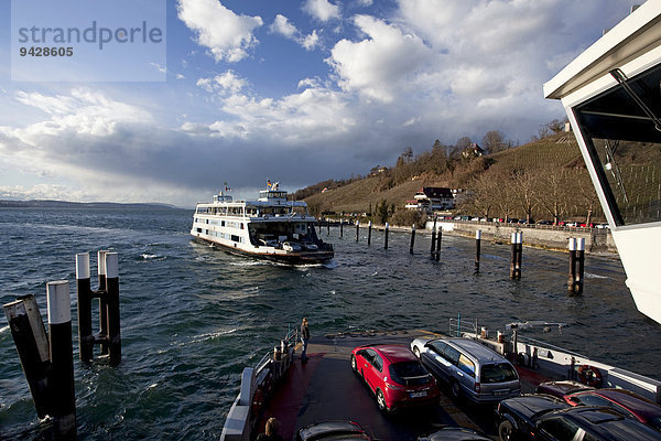 Autofähre am Bodensee von Meersburg nach Konstanz bei Sturm Xynthia  Baden-Württemberg  Deutschland  Europa