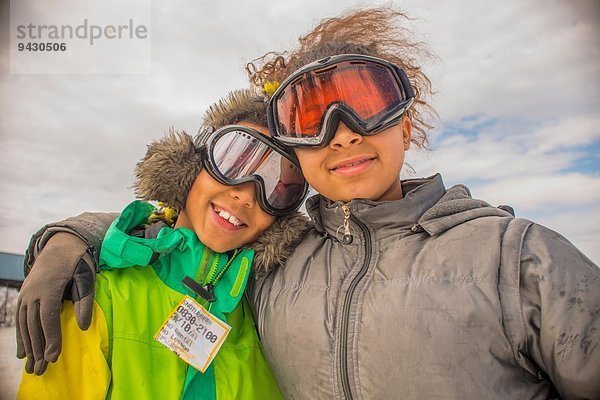 Kinderporträt mit Skibrille