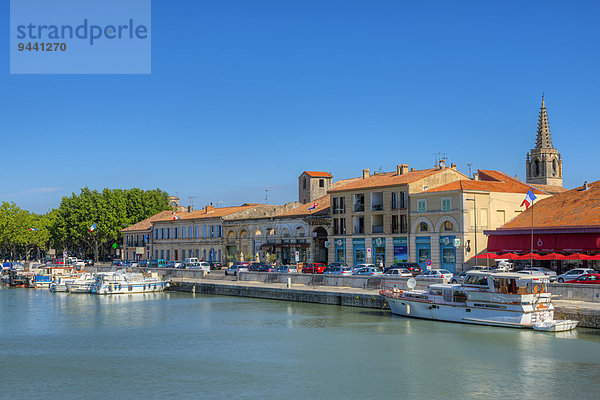 Canal du Rhone a Sete  Beaucaire  Languedoc-Roussillon  Frankreich  Europa