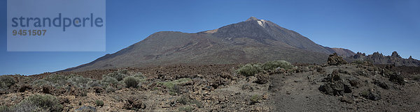 Vulkan Pico del Teide  3718 m  links Vulkan Pico Viejo  3135 m  Panorama  Las Canadas  Teide-Nationalpark  UNESCO-Weltnaturerbe  Teneriffa  Kanarische Inseln  Spanien  Europa
