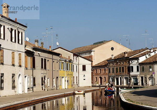 Häuser am Kanal  Via Agatopisto  Comacchio  Provinz Ferrara  Emilia Romagna  Italien  Europa