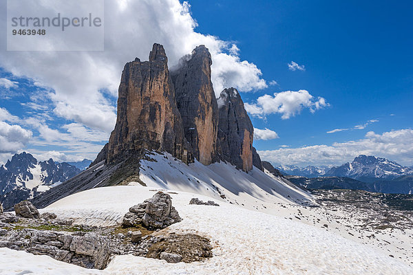 Drei Zinnen  Ausblick vom Paternsattel Bergpass  Sextner Dolomiten  Provinz Südtirol  Italien  Europa