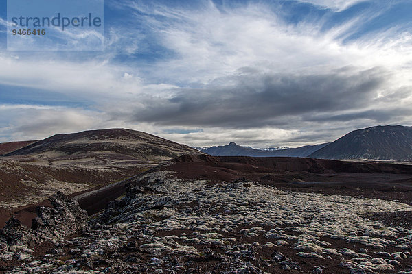 Vulkanlandschaft  Wolkenformation  Halbinsel Snæfellsnes  Island  Europa