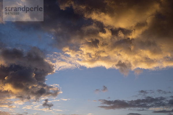 Abendlicher Wolkenhimmel  La Gomera  Kanarische Inseln  Spanien  Europa