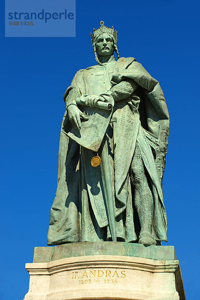 Statue von König Andras II.  Heldenplatz  Budapest  Ungarn  Europa