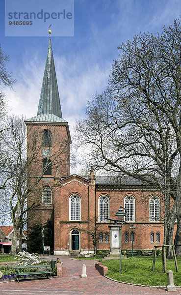 Evangelische St.-Magnus-Kirche  Esens  Ostfriesland  Niedersachsen  Deutschland  Europa