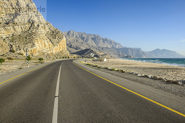 Küstenstraße nach Khasab  Musandam  Oman  Asien