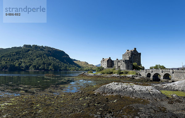 Burg Eilean Donan Castle  Dornie  Schottland  Großbritannien  Europa