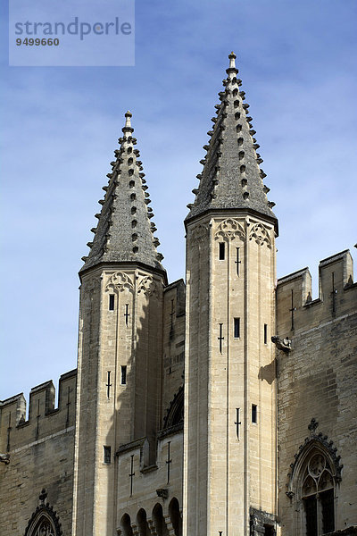 Hauptfassade des Papstpalastes  Palais des Papes  UNESCO Weltkulturerbe  Avignon  Vaucluse  Provence-Alpes-Côte d'Azur  Frankreich  Europa