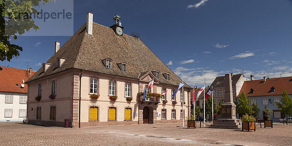 Rathaus oder Hôtel de ville  Neuf-Brisach  Elsass  Frankreich  Europa