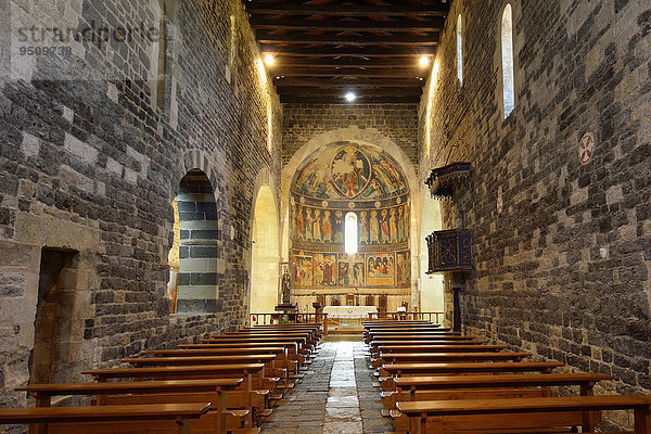 Im Inneren der Abteikirche Santissima Trinità di Saccargia  bei Codrongianos  Provinz Sassari  Sardinien  Italien  Europa