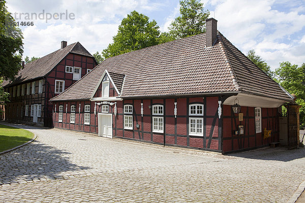 Gesindehäuser im Schlosspark  Schloss Rheda  Rheda-Wiedenbrück  Nordrhein-Westfalen  Deutschland  Europa