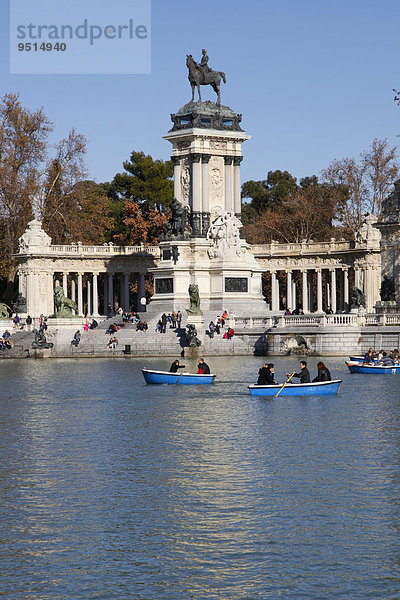 Denkmal Alfons XII.  Retiro-Park  Madrid  Spanien  Europa
