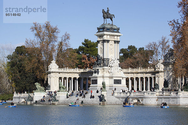 Denkmal Alfons XII.  Retiro-Park  Madrid  Spanien  Europa
