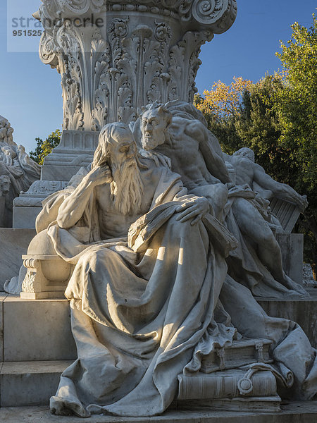 Goethe-Denkmal  Skulpturgruppe Faust und Mephisto  Marmor  1904  Bildhauer Gustav Eberlein  Pinciano  Roma  Lazio  Italien  Europa