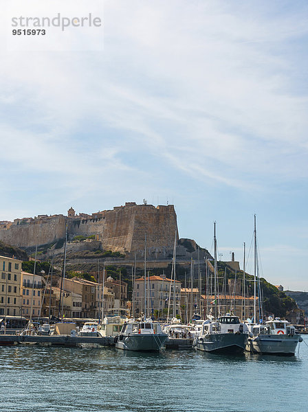 Stadtansicht  Burg und Hafen  Bonifacio  Korsika  Frankreich  Europa