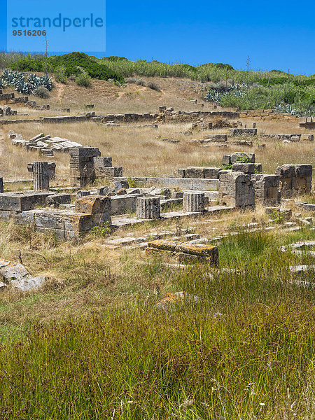 Ruinen des Badehauses des Tempels der Hera  Tempel C und G der Zeusgattin Hera oder Juno  Selinunt  Marinella  Sizilien  Italien  Europa