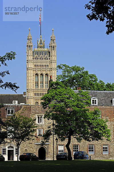 Victoria Tower  Palace of Westminster  vom Dean's Yard aus  London  England  Großbritannien  Europa