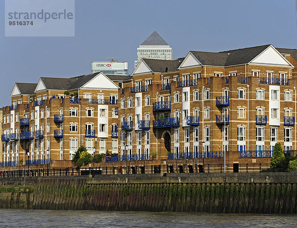 Wohnbebauung an der Themse  Rotherhithe  London  England  Großbritannien  Europa
