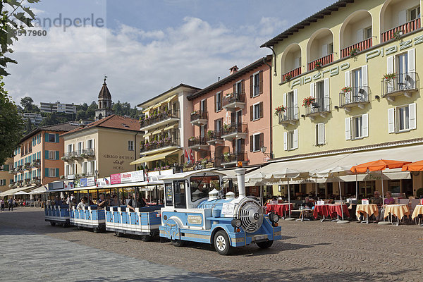 Touristenbahn  Ascona  Kanton Tessin  Schweiz  Europa