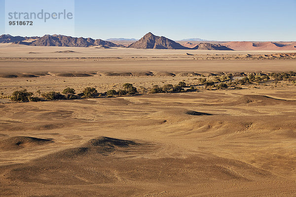 Die Naukluftberge  Namib-Naukluft-Park  Namib-Skelettküste-Nationalpark  Namib-Wüste  Namibia  Afrika
