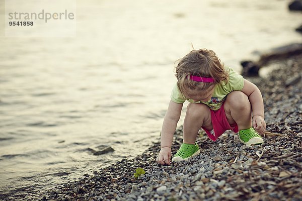 Strand Mädchen spielen