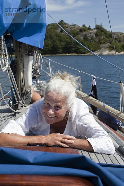 Senior Senioren Frau Entspannung Boot