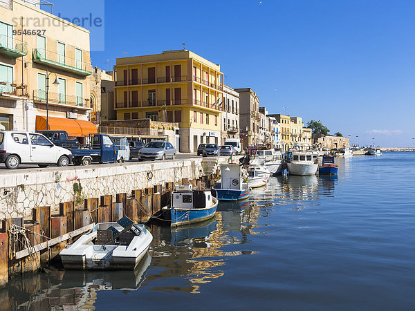 Italien  Sizilien  Provinz Trapani  bei Mazara del Vallo  Fischereihafen