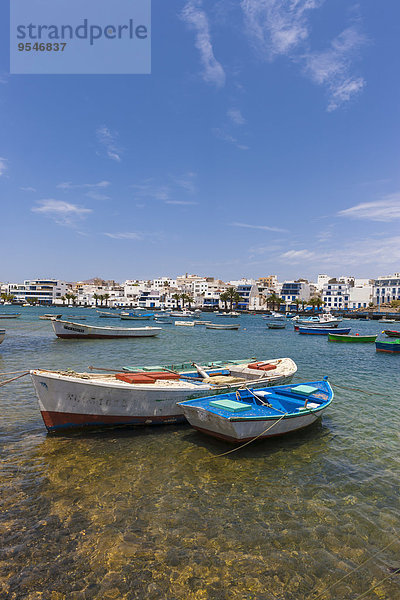 Spanien  Kanarische Inseln  Lanzarote  Arrecife  Blick auf Charco de San Gines