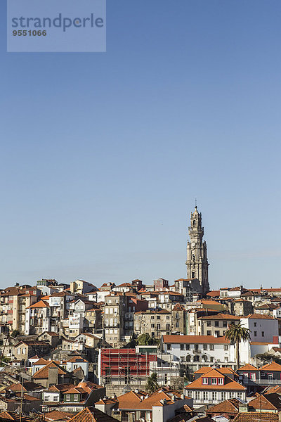 Portugal  Porto  Blick auf die Altstadt mit Torre dos Clerigos