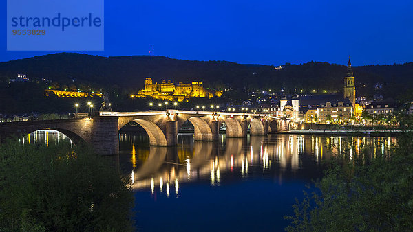 Deutschland  Baden-Württemberg  Heidelberg zur blauen Stunde