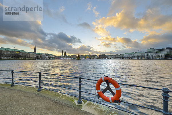 Deutschland  Hamburg  Deutschland  Hamburg  Binnenalster bei Sonnenuntergang