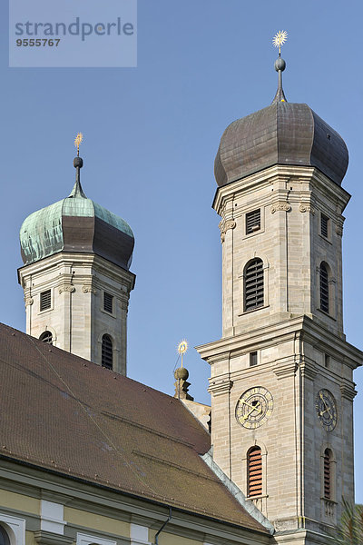 Deutschland  Baden-Württemberg  Friedrichshafen  Zwiebeltürme der Schlosskirche