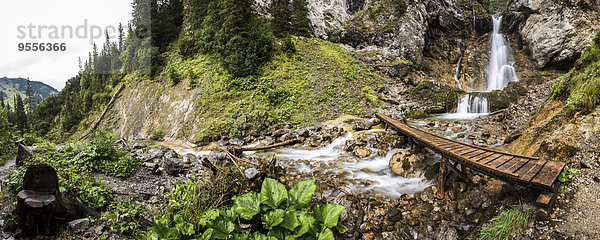 Österreich  Vorarlberg  Lechtaler Alpen  Wasserfall im Spullerwald
