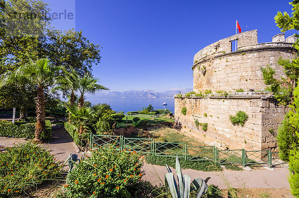 Türkei  Antalya  Kaleici  Blick auf das Schloss