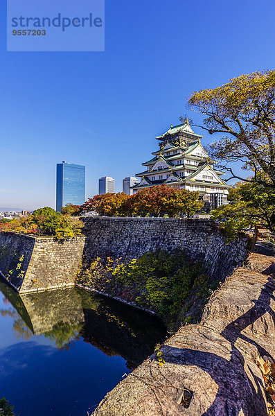 Japan  Osaka  Park mit Schloss Osaka