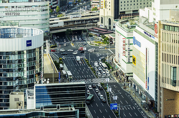 Japan  Kobe  Verkehr in der Innenstadt