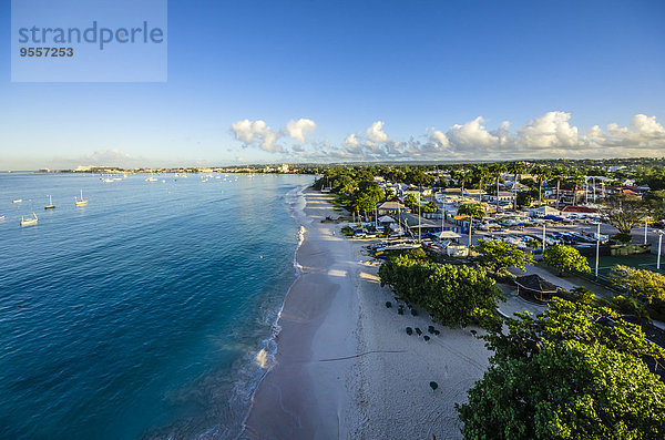 Karibik  Antillen  Kleine Antillen  Barbados  Strand bei Garrison