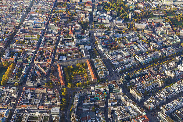 Deutschland  Baden-Württemberg  Stuttgart  Luftaufnahme der Innenstadt