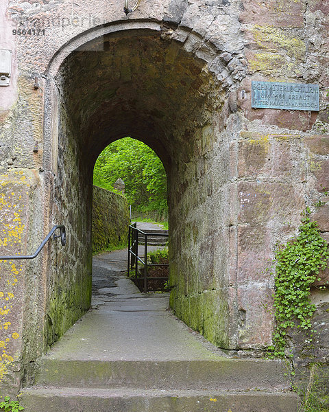 Korridor Korridore Flur Flure Stadtmauer Zeichen Name Bayern Franken Deutschland Miltenberg alt Signal