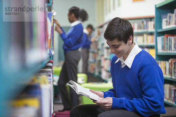 Studentisches Lesebuch in der Bibliothek